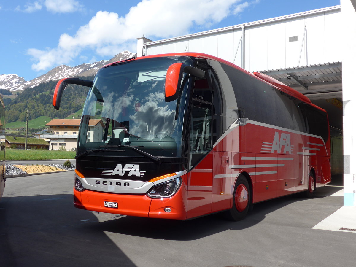 (170'417) - AFA Adelboden - Nr. 15/BE 26'702 - Setra am 10. Mai 2016 in Frutigen, Garage