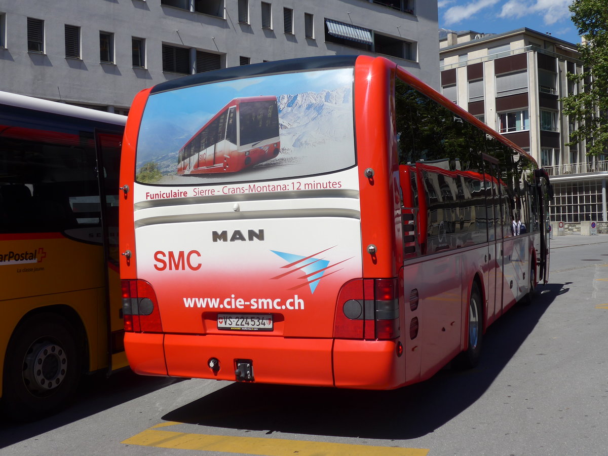 (172'721) - SMC Montana - Nr. 34/VS 224'534 - MAN am 3. Juli 2016 beim Bahnhof Sierre