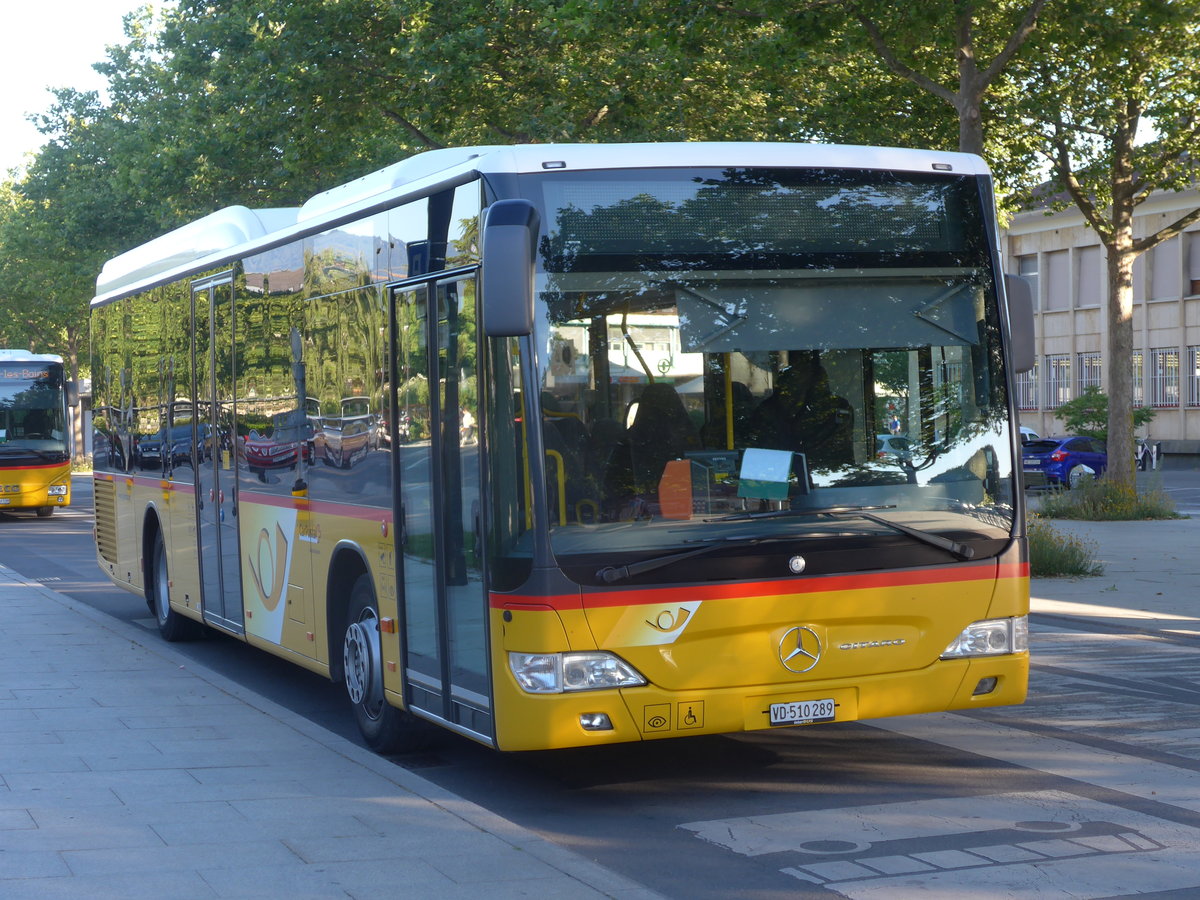 (173'130) - CarPostal Ouest - VD 510'289 - Mercedes am 19. Juli 2016 beim Bahnhof Yverdon