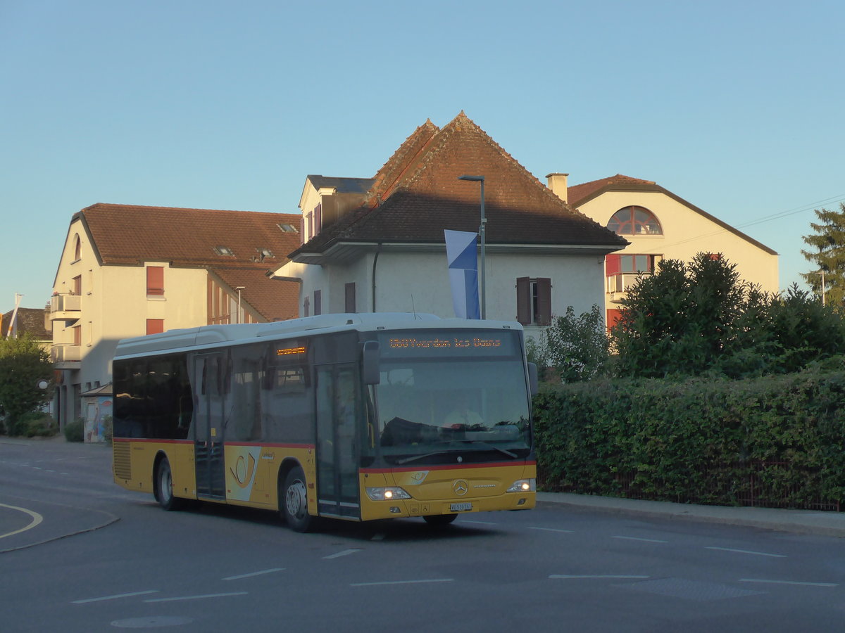 (173'147) - CarPostal Ouest - VD 510'261 - Mercedes am 20. Juli 2016 beim Bahnhof Yvonand