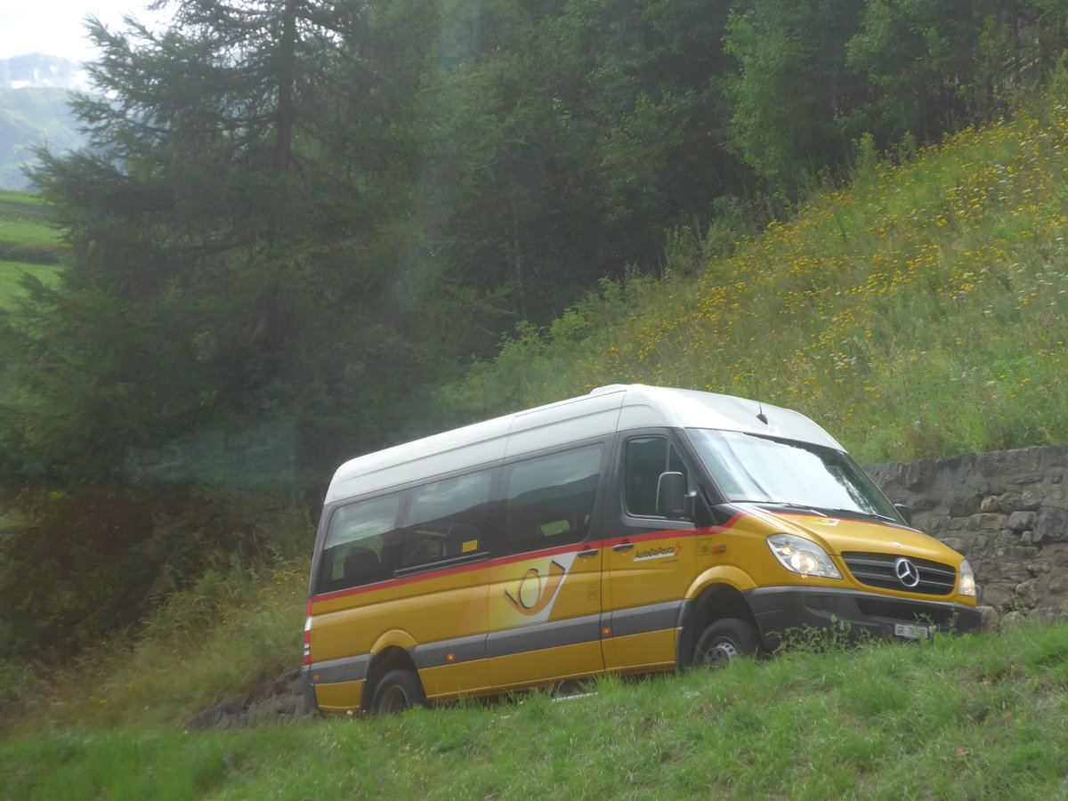 (173'355) - PostAuto Graubnden - GR 78'339 - Mercedes (ex Graf, Brail) am 24. Juli 2016 beim Bahnhof Guarda