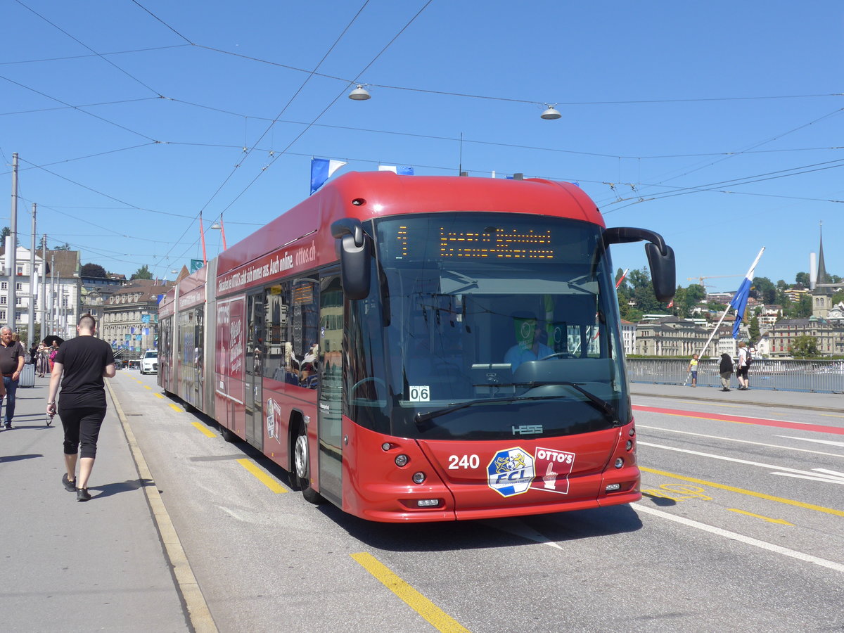 (173'846) - VBL Luzern - Nr. 240 - Hess/Hess Doppelgelenktrolleybus am 8. August 2016 in Luzern, Bahnhofbrcke