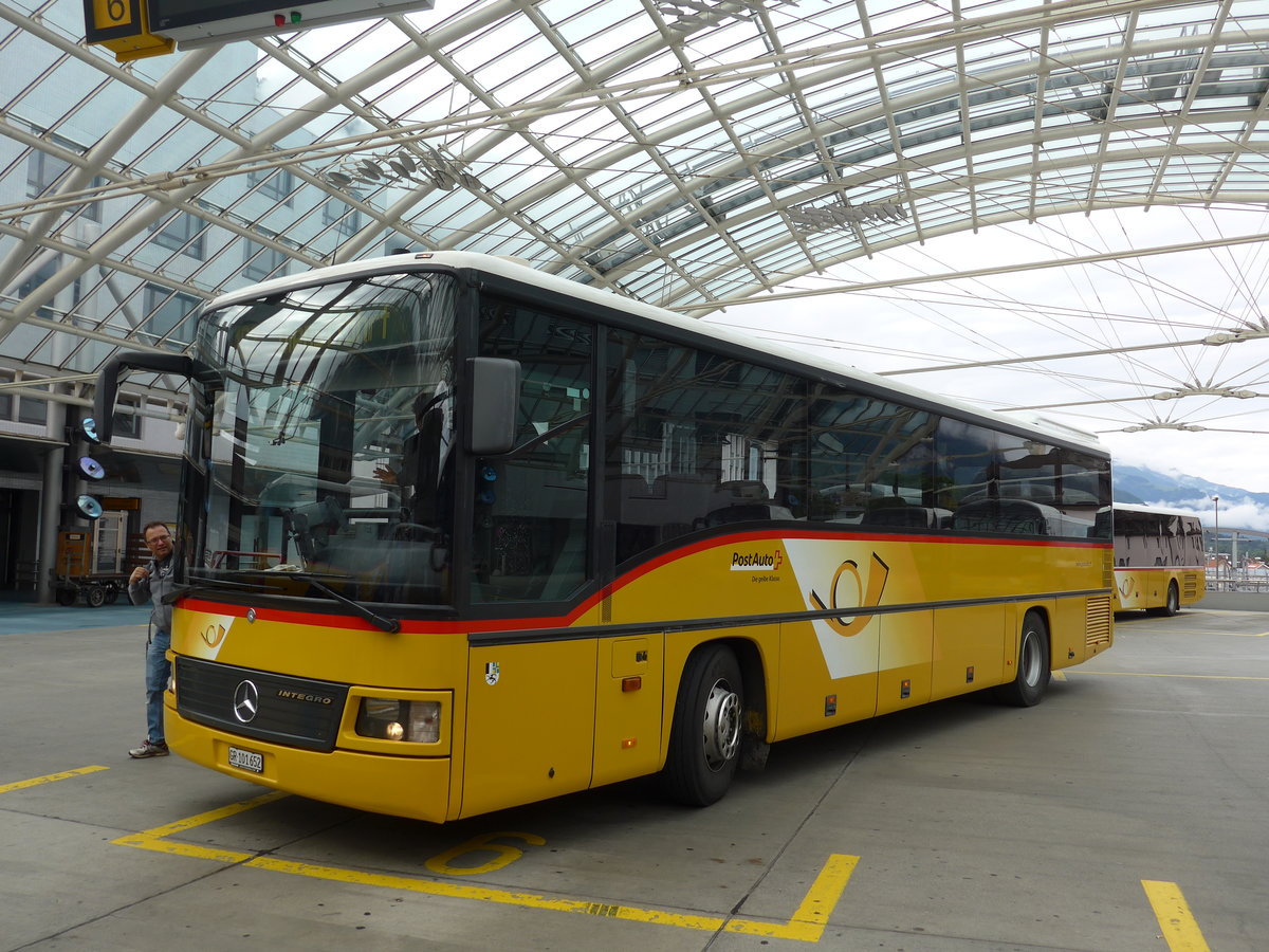 (174'144) - PostAuto Graubnden - GR 101'652 - Mercedes am 21. August 2016 in Chur, Postautostation