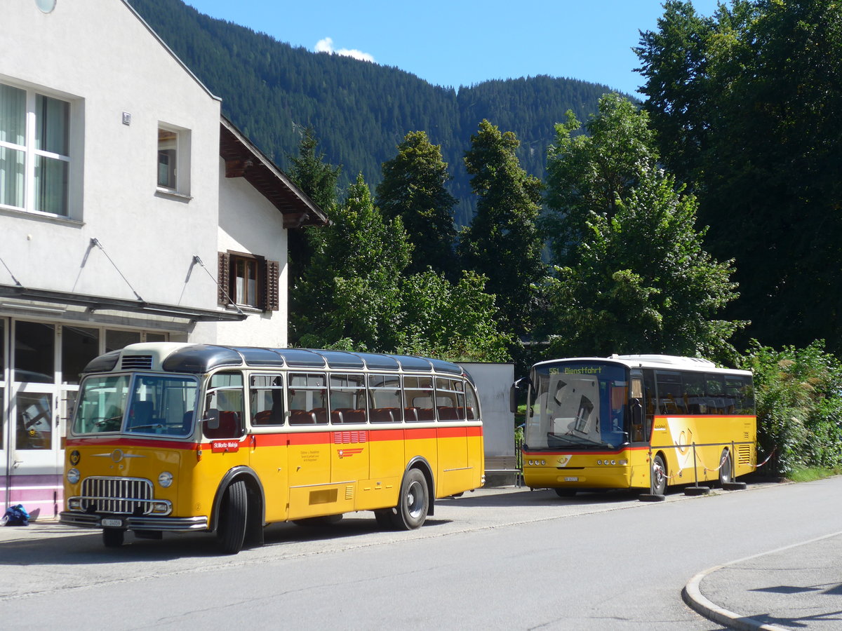 (174'246) - Tanner&Lambach, Reigoldswil - Nr. 2/BL 24'059 - FBW/R&J (ex Hunziker, Rschlikon; ex P 24'059) + Mark, Andeer - GR 163'713 - Neoplan am 21. August 2016 in Andeer, Garage Mark