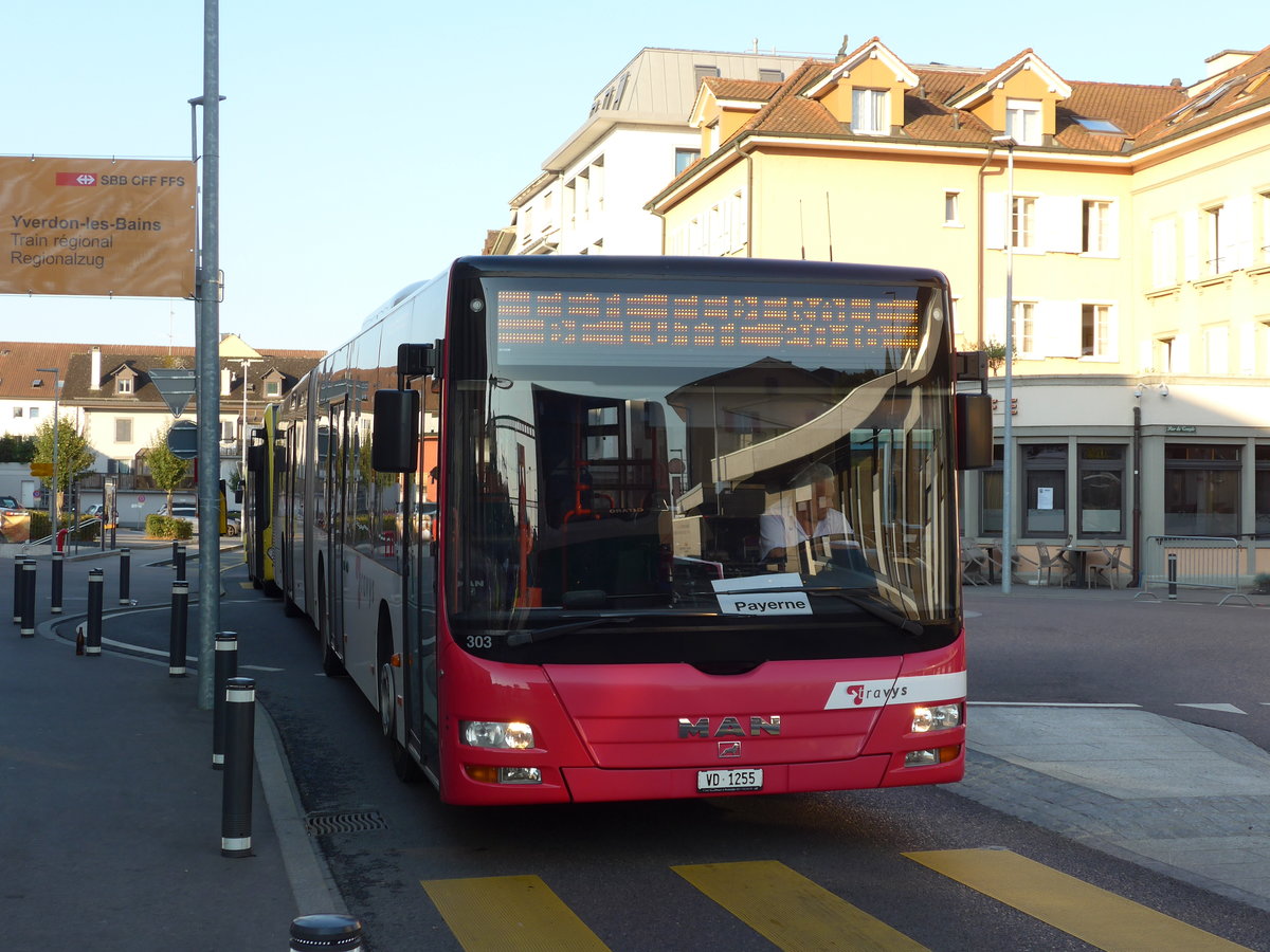 (174'332) - TRAVYS Yverdon - Nr. 303/VD 1255 - MAN am 28. August 2016 beim Bahnhof Payerne