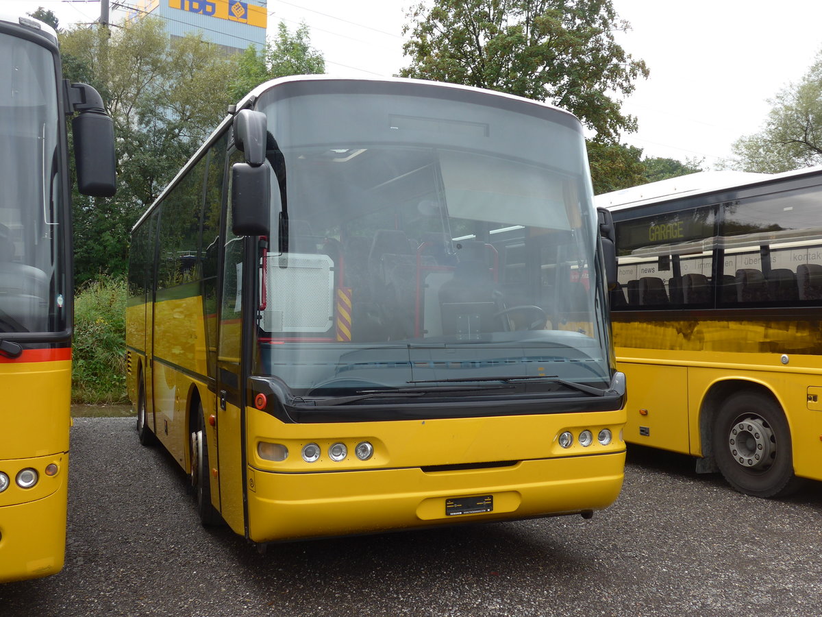 (174'620) - PostAuto Graubnden - (GR 102'324) - Neoplan am 5. September 2016 in Kloten, EvoBus