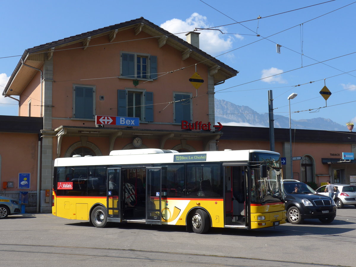 (175'123) - TPC Aigle - VS 107'133 - MAN/Gppel (ex VD 1261) am 24. September 2016 beim Bahnhof Bex