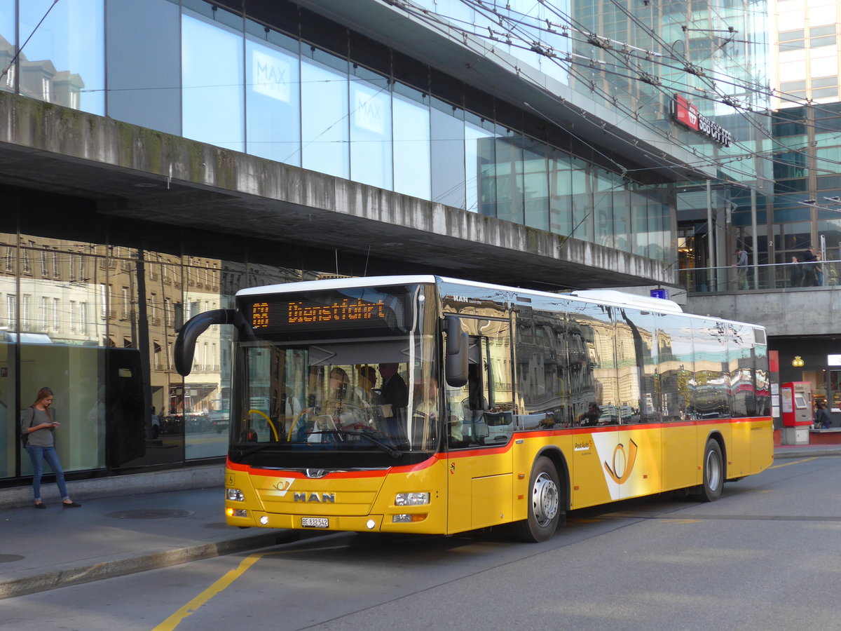 (175'262) - PostAuto Bern - Nr. 542/BE 832'542 - MAN am 26. September 2016 beim Bahnhof Bern