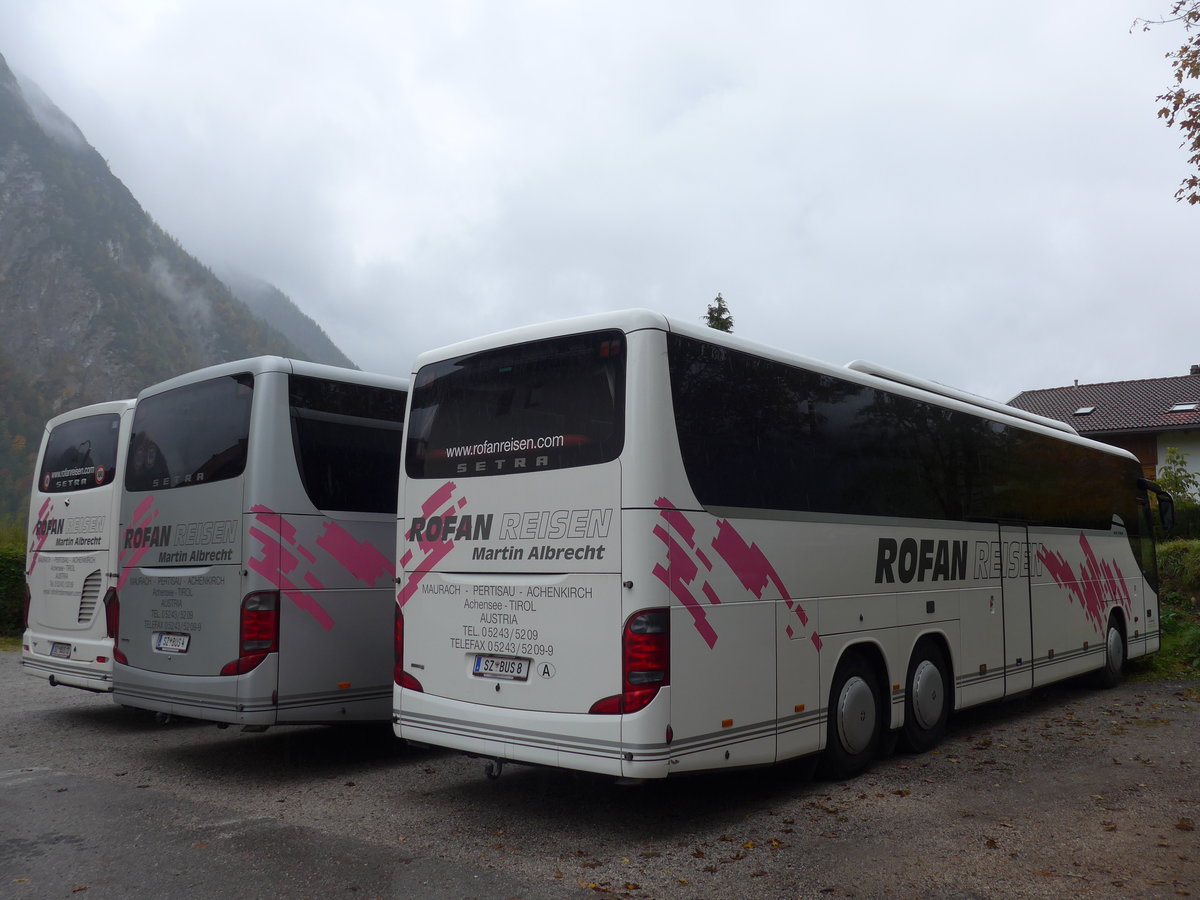 (175'919) - Albrecht, Maurach - SZ BUS 8 - Setra am 19. Oktober 2016 in Maurach, Garage