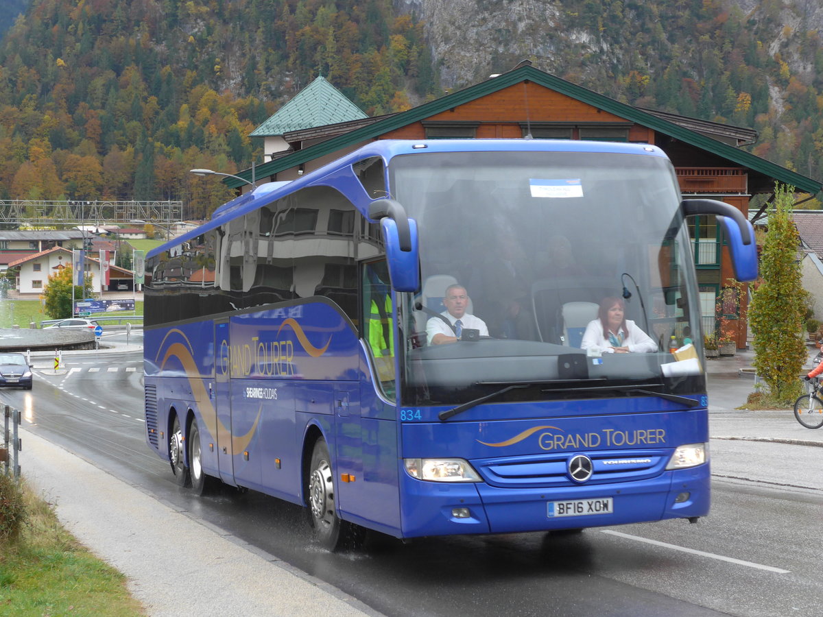 (175'932) - Aus England: Shearings, Wigan - Nr. 834/BF16 XOW - Mercedes am 19. Oktober 2016 in Maurach, Mittelschule