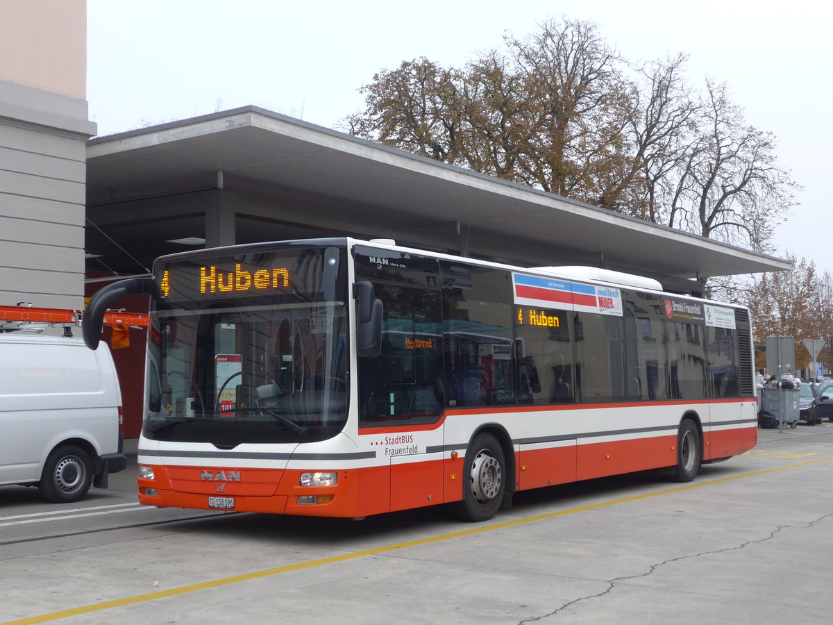 (176'500) - PostAuto Ostschweiz - TG 158'096 - MAN am 4. November 2016 beim Bahnhof Frauenfeld