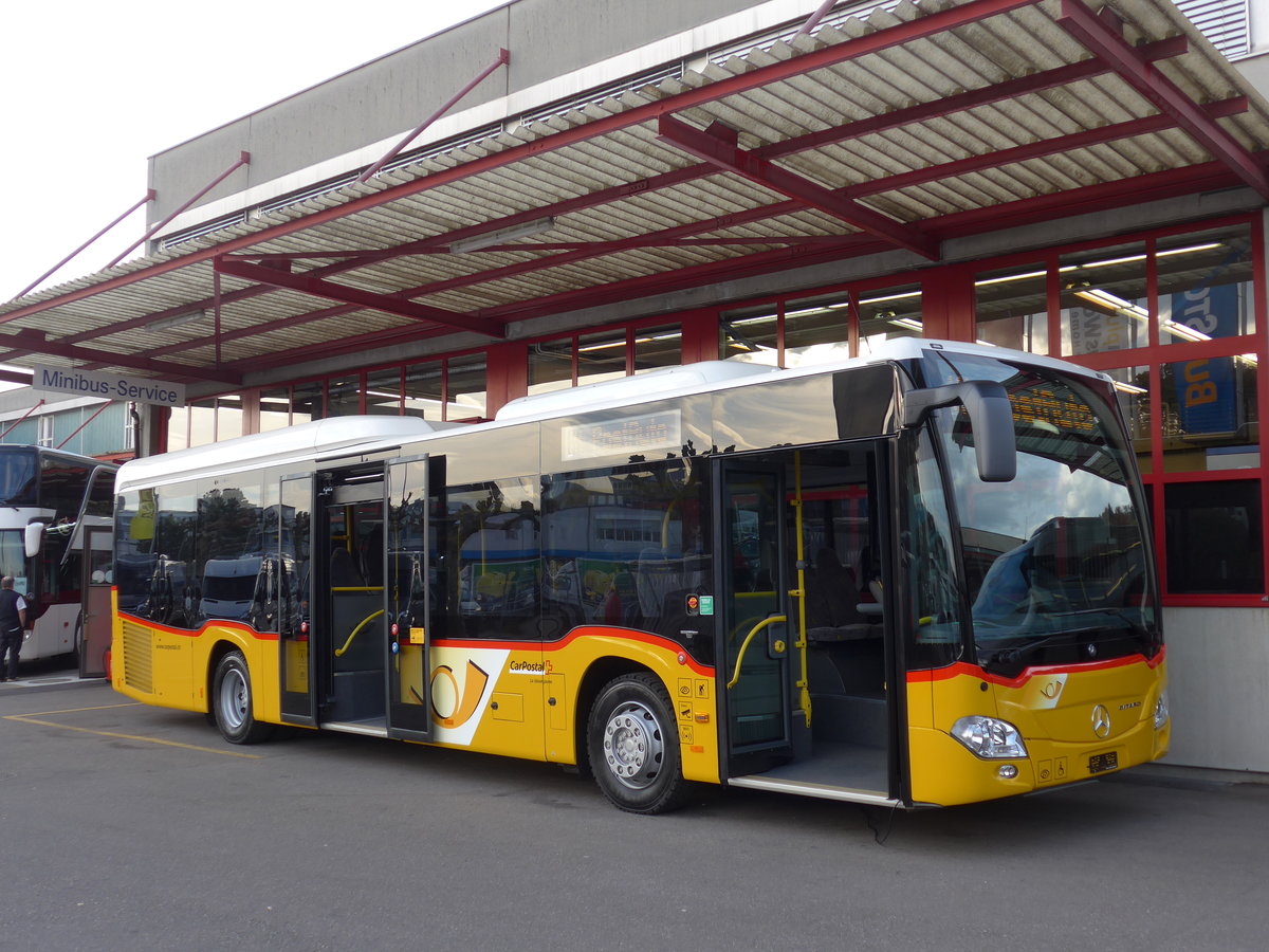 (176'555) - PostAuto Nordschweiz (607'008) - Mercedes am 4. November 2016 in Kloten, EvoBus