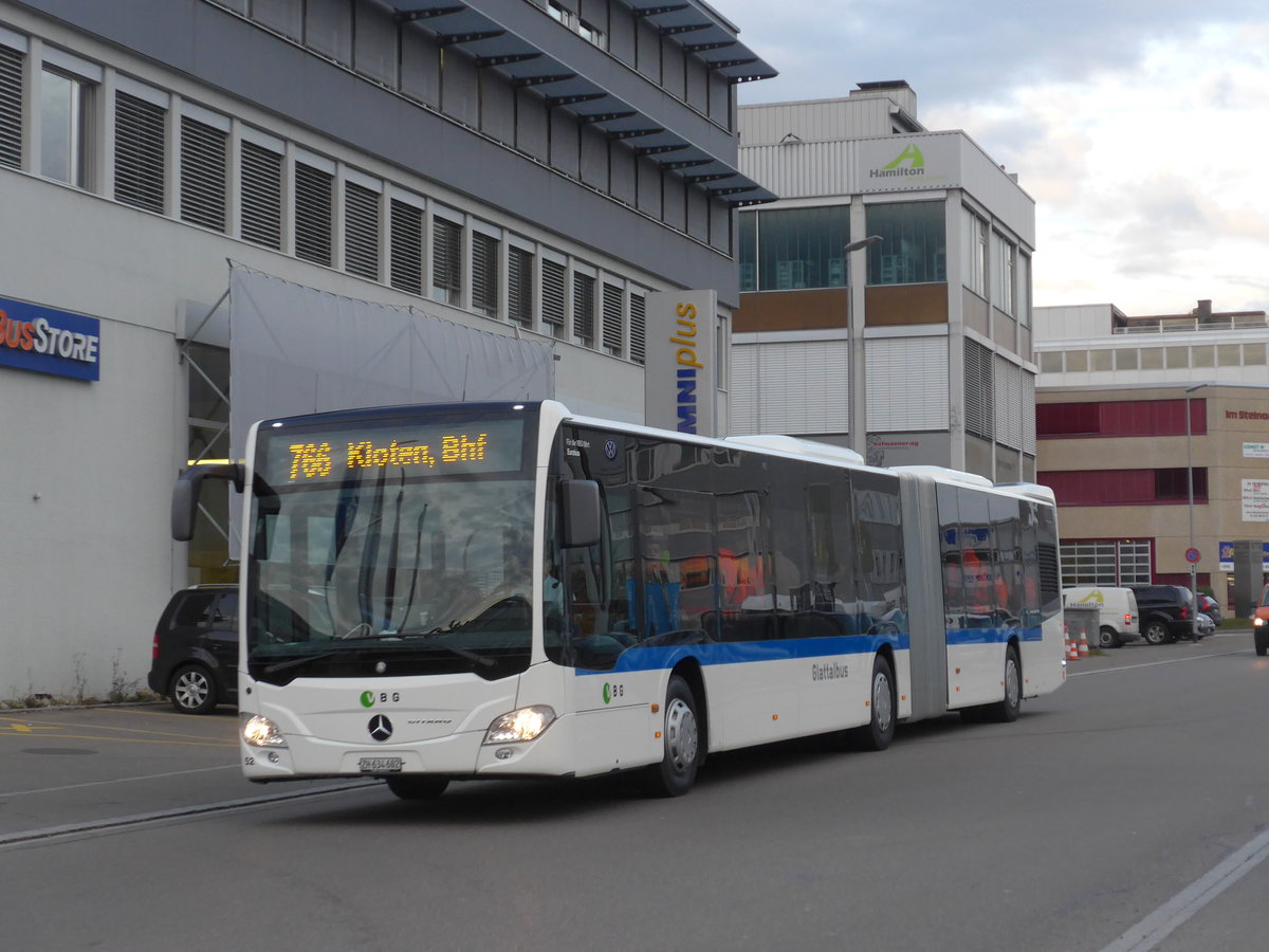 (176'568) - Welti-Furrer, Bassersdorf - Nr. 52/ZH 634'602 - Mercedes am 4. November 2016 in Kloten, EvoBus