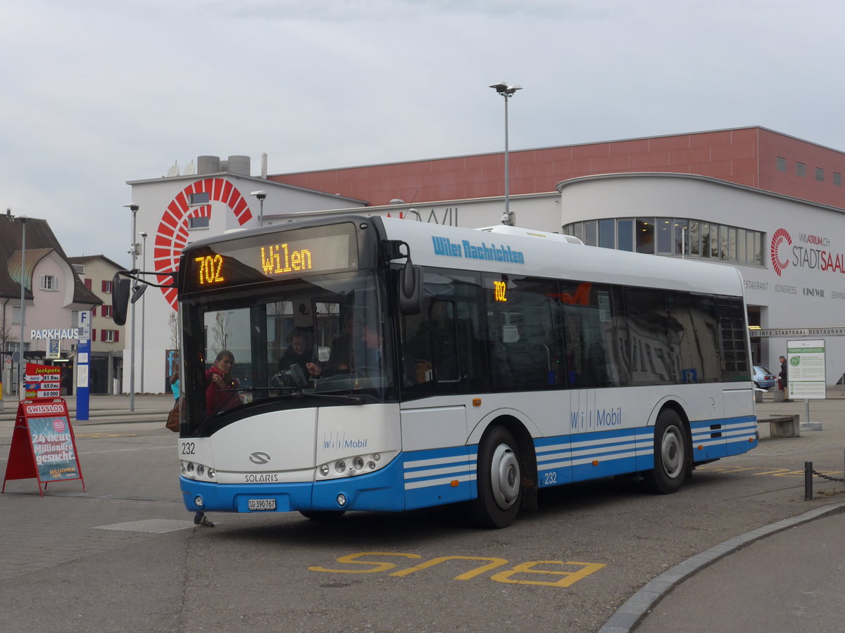 (176'717) - WilMobil, Wil - Nr. 232/SG 390'767 - Solaris am 23. November 2016 beim Bahnhof Wil