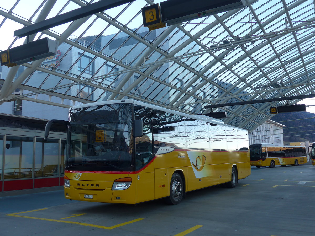 (177'082) - PostAuto Graubnden - GR 170'159 - Setra am 10. Dezember 2016 in Chur, Postautostation