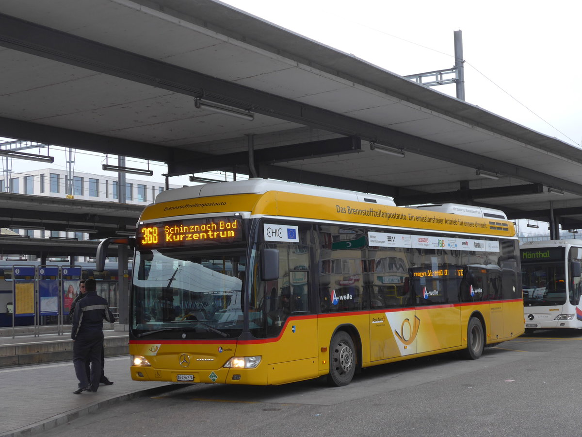 (177'275) - Voegtlin-Meyer, Brugg - Nr. 274/AG 426'274 - Mercedes am 24. Dezember 2016 beim Bahnhof Brugg