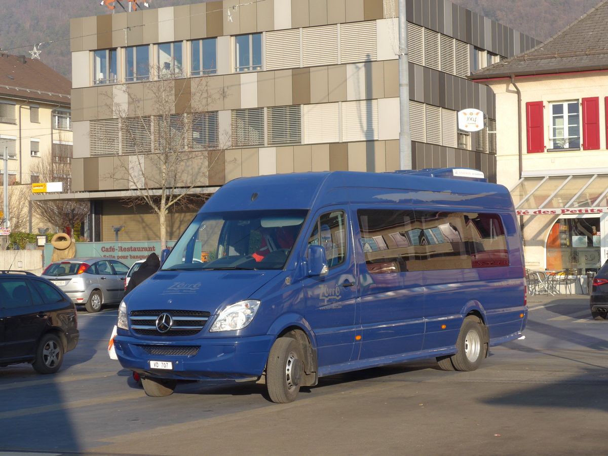 (177'543) - Zorro, Villars - Nr. 10/VD 707 - Mercedes am 1. Januar 2017 beim Bahnhof Aigle