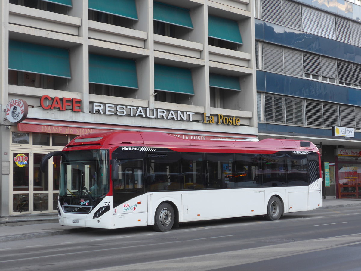 (178'165) - PostAuto Wallis - Nr. 77/VS 459'800 - Volvo am 28. Januar 2017 beim Bahnhof Sion