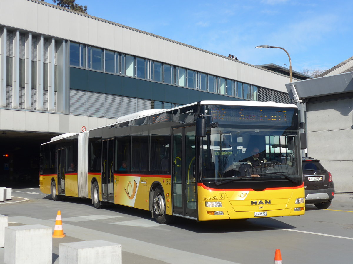 (178'733) - PostAuto Bern - Nr. 666/BE 615'371 - MAN am 20. Februar 2017 in Bern, Postautostation