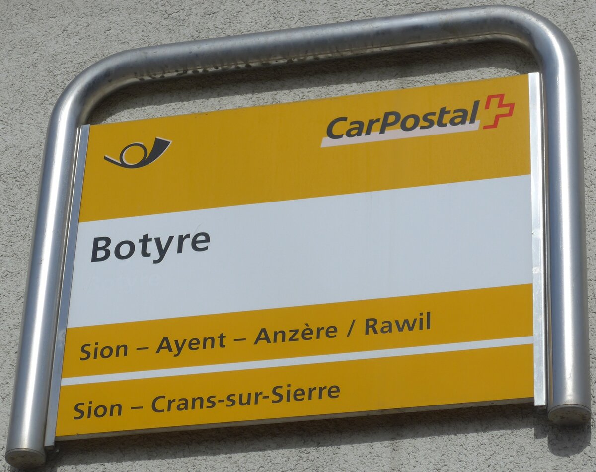 (178'963) - PostAuto-Haltestellenschild - Botyre, Botyre - am 12. Mrz 2017