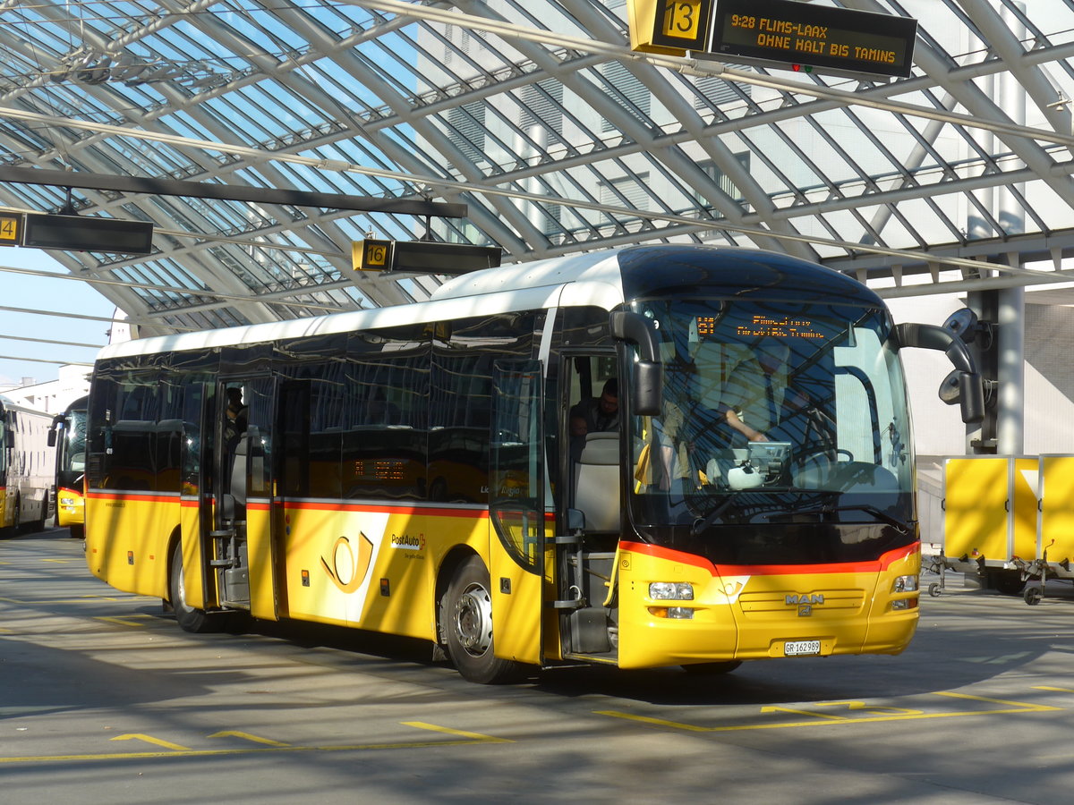 (179'539) - PostAuto Graubnden - GR 162'989 - MAN am 14. April 2017 in Chur, Postautostation