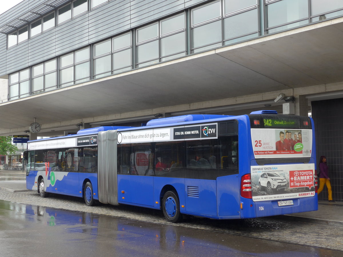 (179'638) - VZO Grningen - Nr. 106/ZH 745'106 - Mercedes am 16. April 2017 beim Bahnhof Uster