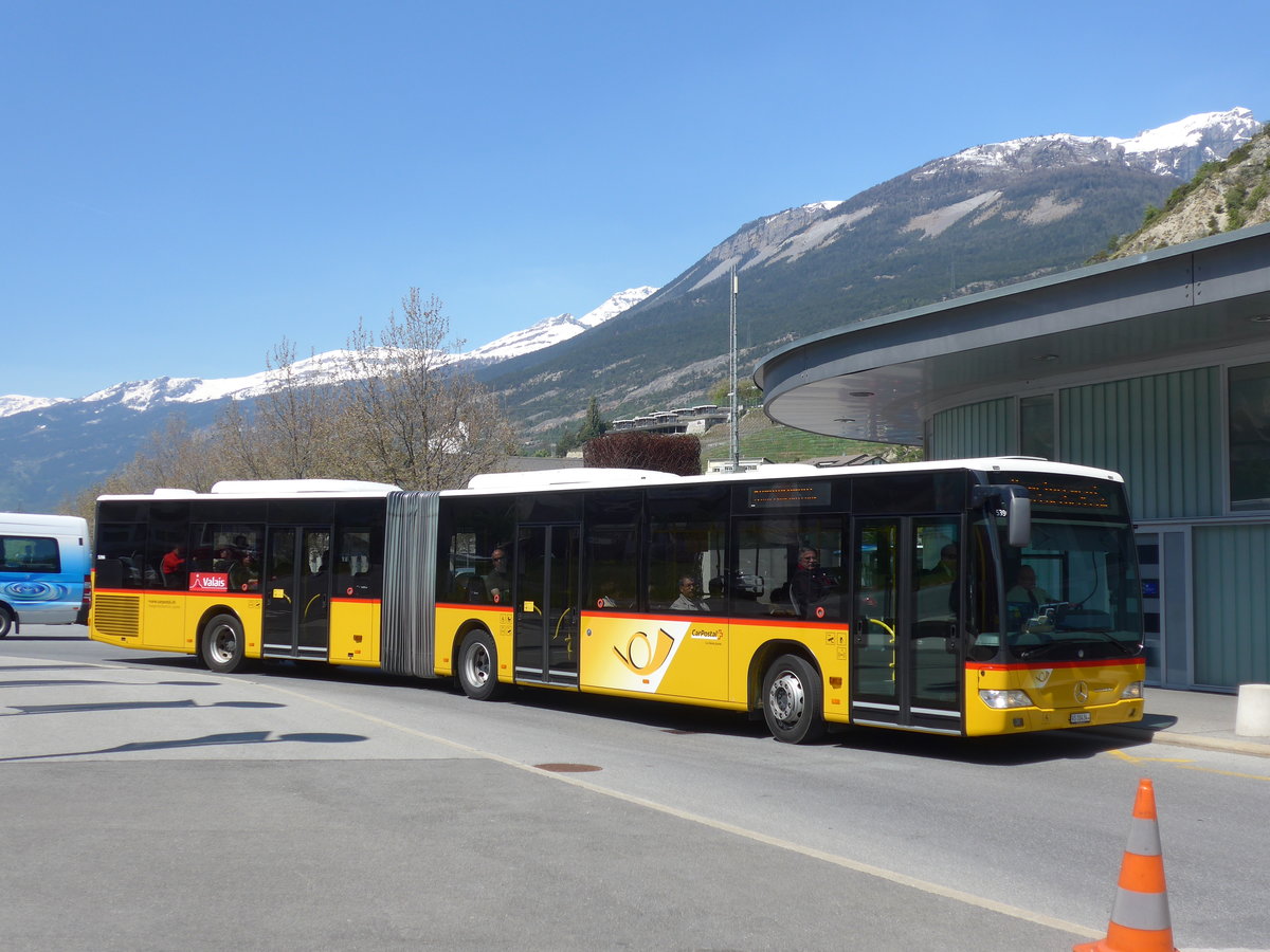 (179'926) - Buchard, Leytron - VS 104'344 - Mercedes am 30. April 2017 beim Bahnhof Leuk