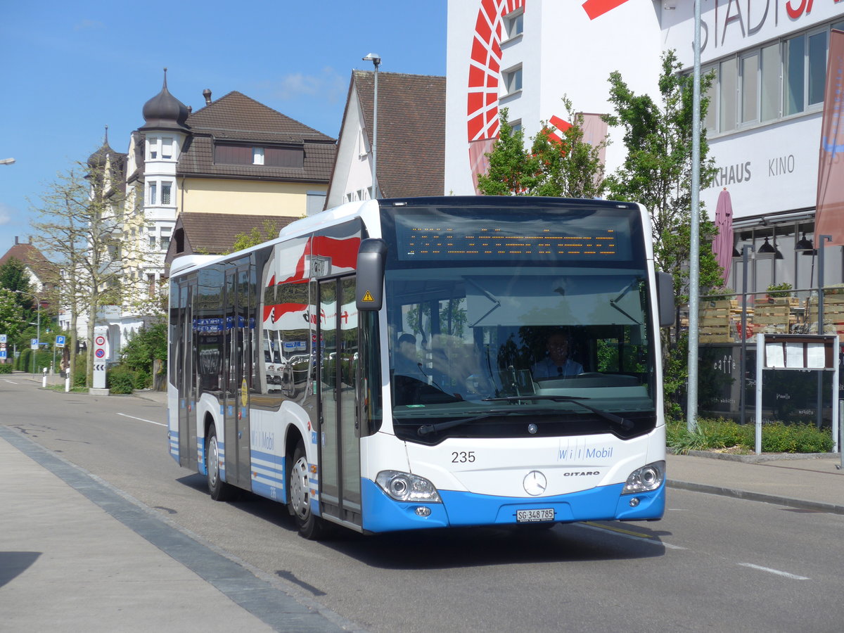 (180'188) - WilMobil, Wil - Nr. 235/SG 348'785 - Mercedes am 21. Mai 2017 beim Bahnhof Wil