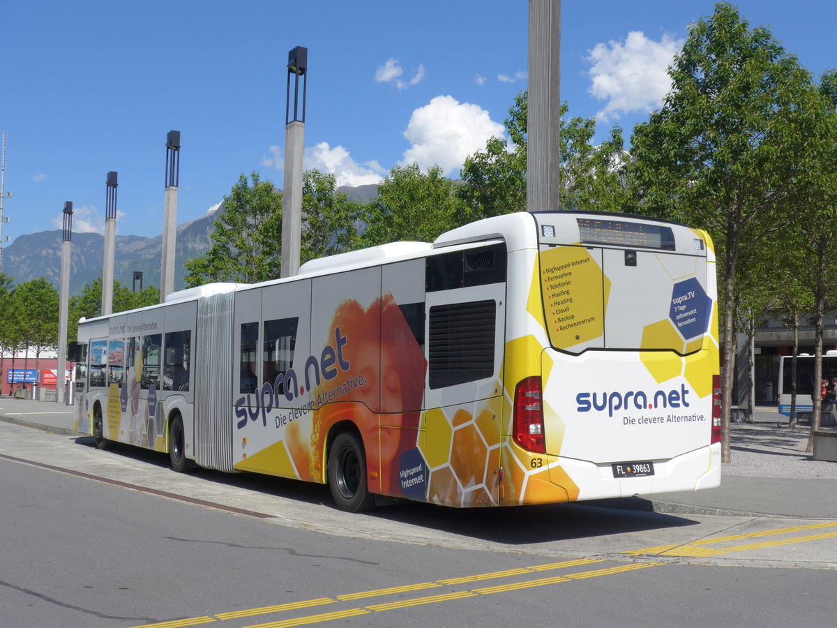 (180'387) - Aus Liechtenstein: LBA Vaduz - Nr. 63/FL 39'863 - Mercedes am 22. Mai 2017 beim Bahnhof Sargans