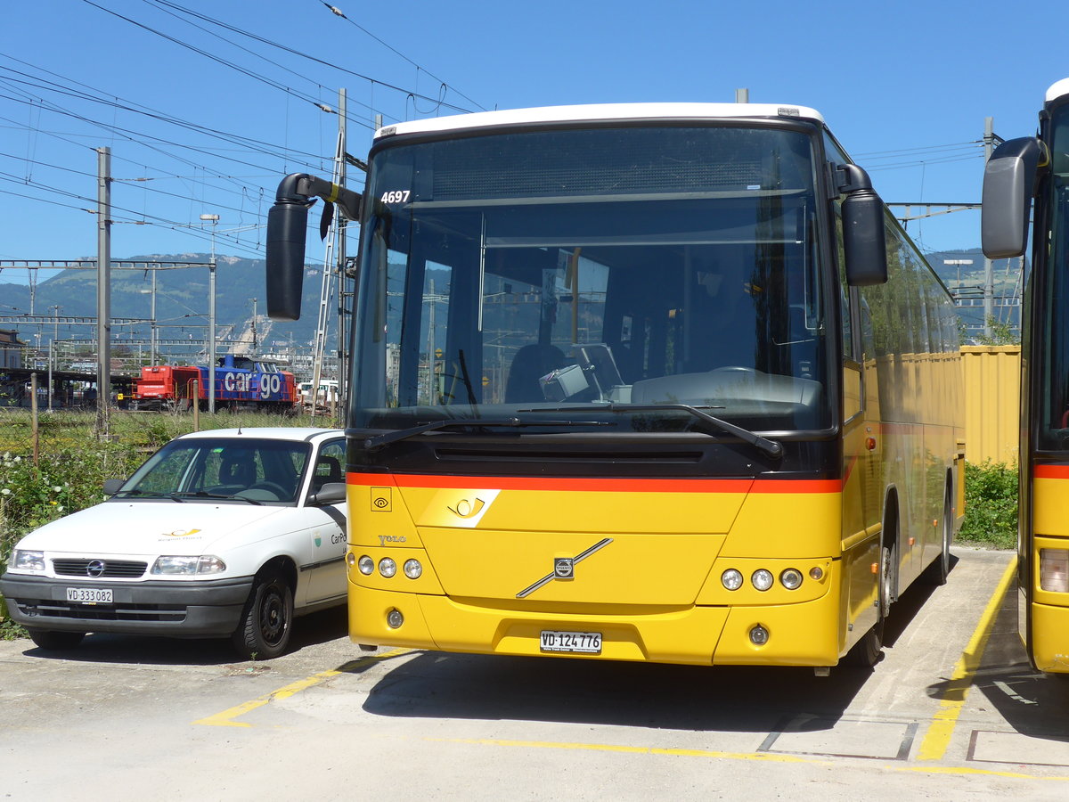 (181'189) - CarPostal Ouest - VD 124'776 - Volvo am 18. Juni 2017 in Yverdon, Garage