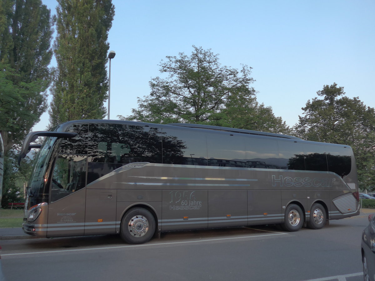 (181'547) - Hesscar, Embrach - ZH 131'232 - Setra am 24. Juni 2017 in Thun, Lachen