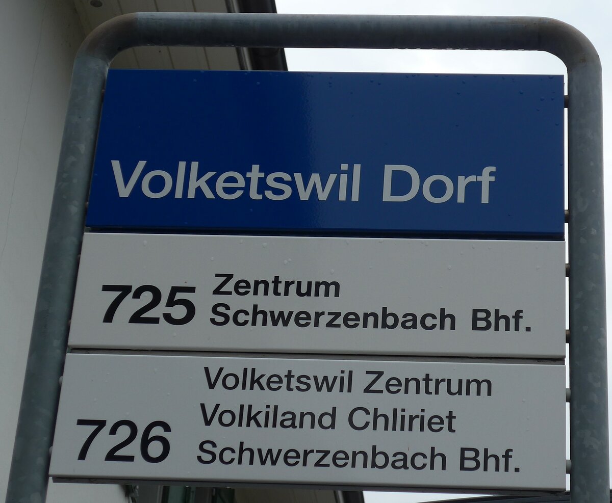 (181'918) - ZVV-Haltestellenschild - Volketswil, Dorf - am 10. Juli 2017