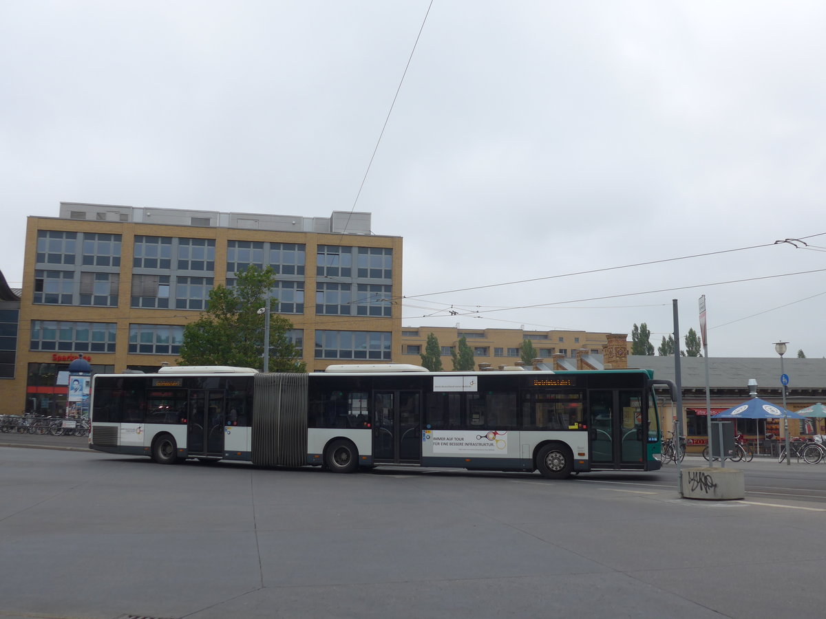 (183'456) - ViP Potsdam - Nr. 980/P-AV 980 - Mercedes am 11. August 2017 beim Hauptbahnhof Potsdam