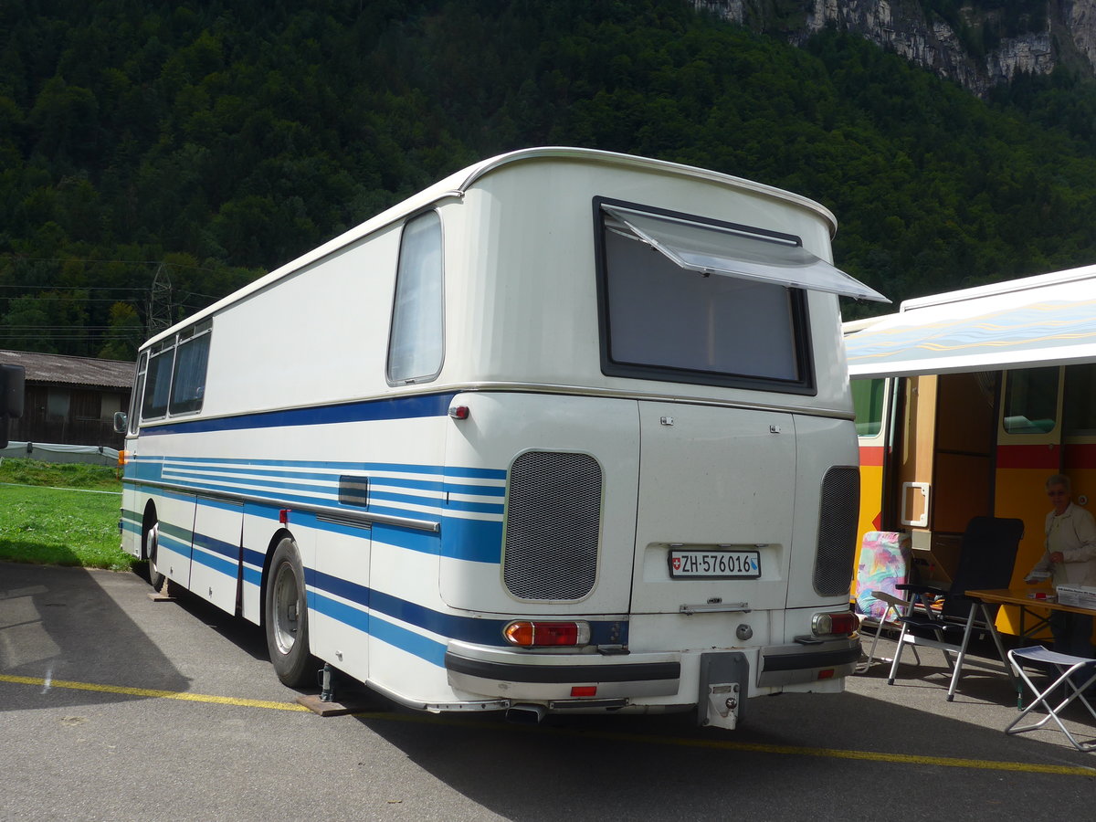 (183'565) - Meier, Dietikon - ZH 576'016 - Setra (ex Geiger, Adelboden Nr. 1; ex Schelbert, Unteriberg) am 19. August 2017 in Unterbach, Rollfeld