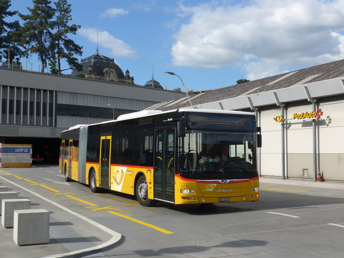 (183'644) - Steiner, Ortschwaben - Nr. 6/BE 32'717 - MAN am 19. August 2017 in Bern, Postautostation