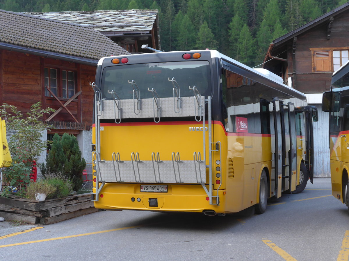 (184'098) - PostAuto Wallis - Nr. 19/VS 365'401 - Irisbus am 25. August 2017 in Les Haudres, Post