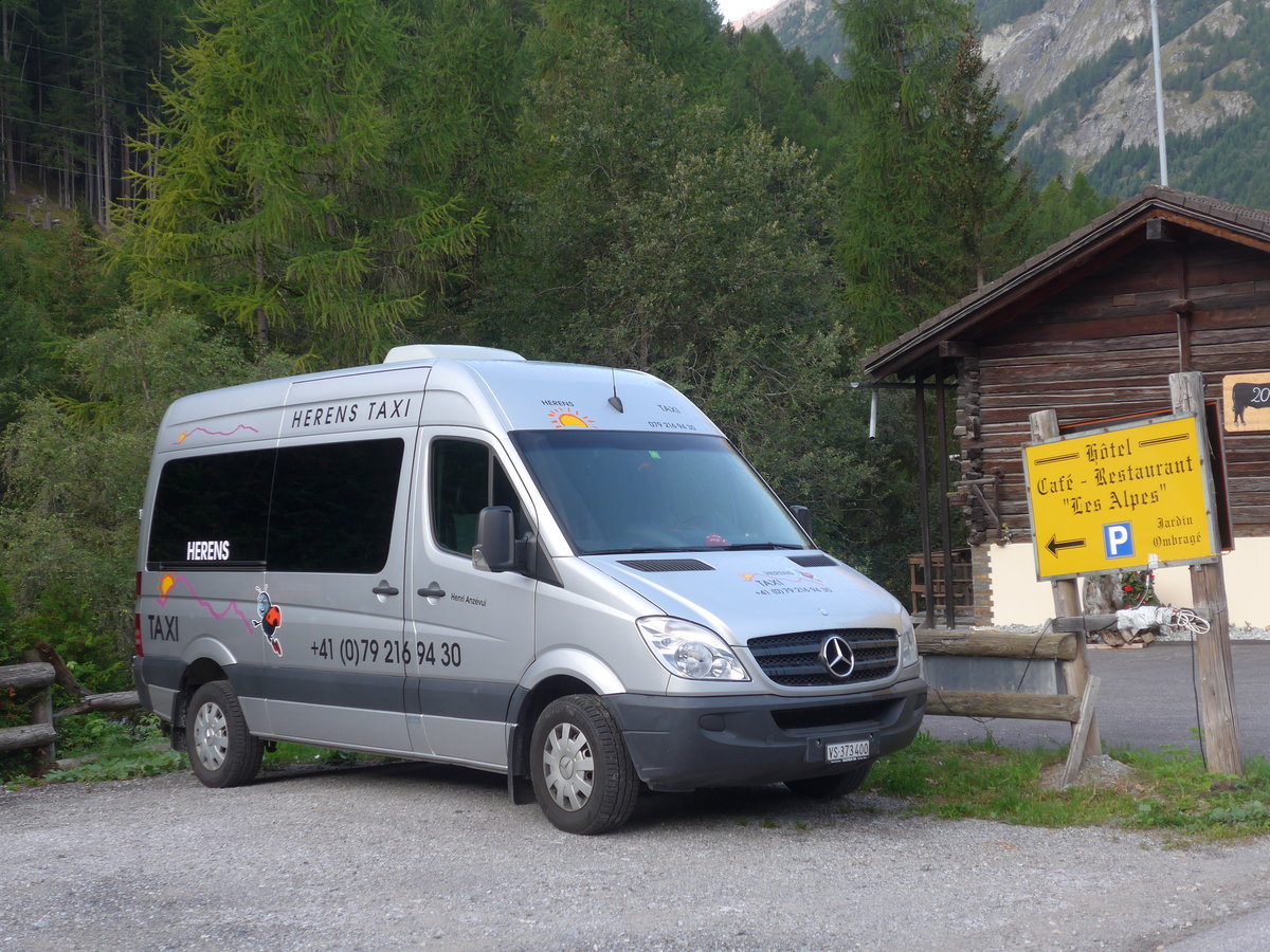 (184'099) - Anzvui, Les Haudres - VS 373'400 - Mercedes am 25. August 2017 in Les Haudres, Htel Les Alpes