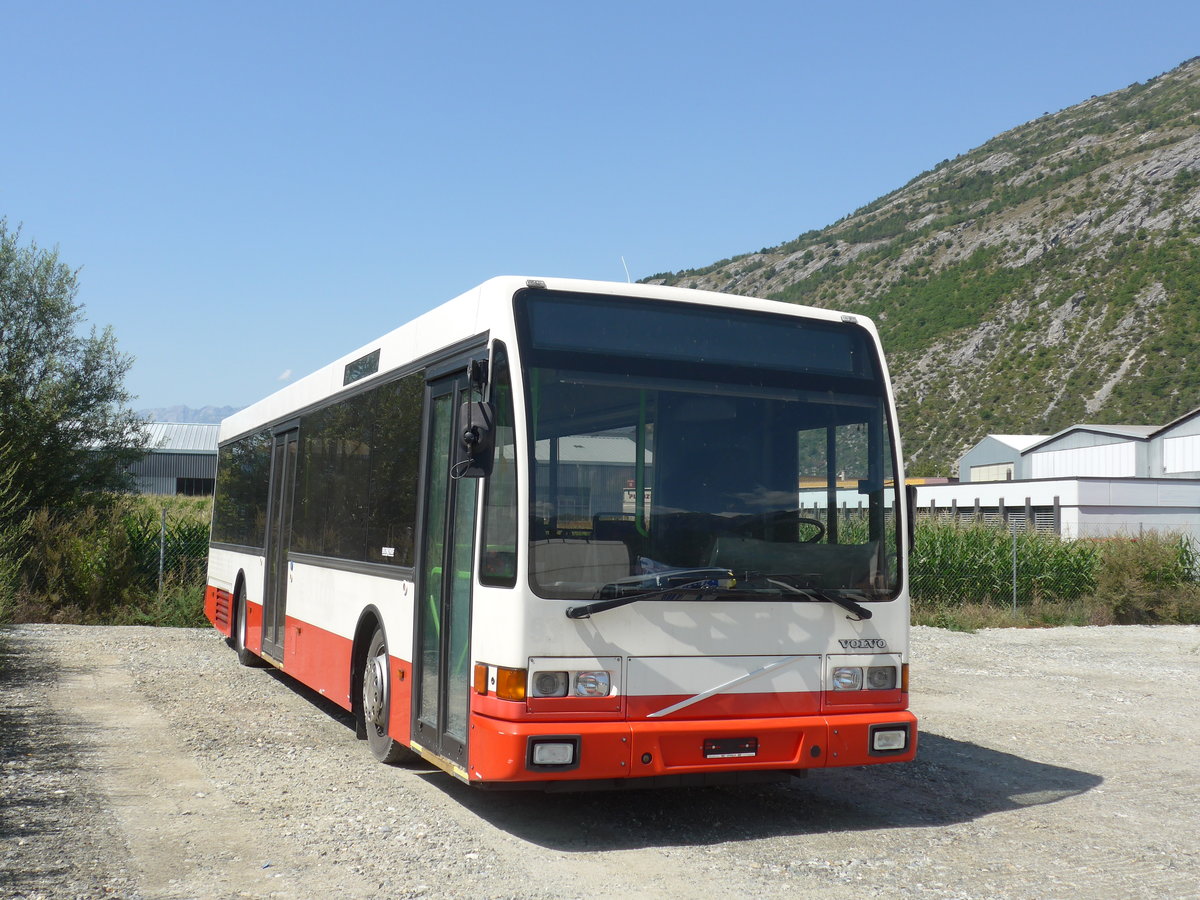 (184'205) - Ruffiner, Turtmann - Volvo/Berkhof (ex VR La Chaux-de-Fonds Nr. 93) am 25. August 2017 in Turtmann, Garage