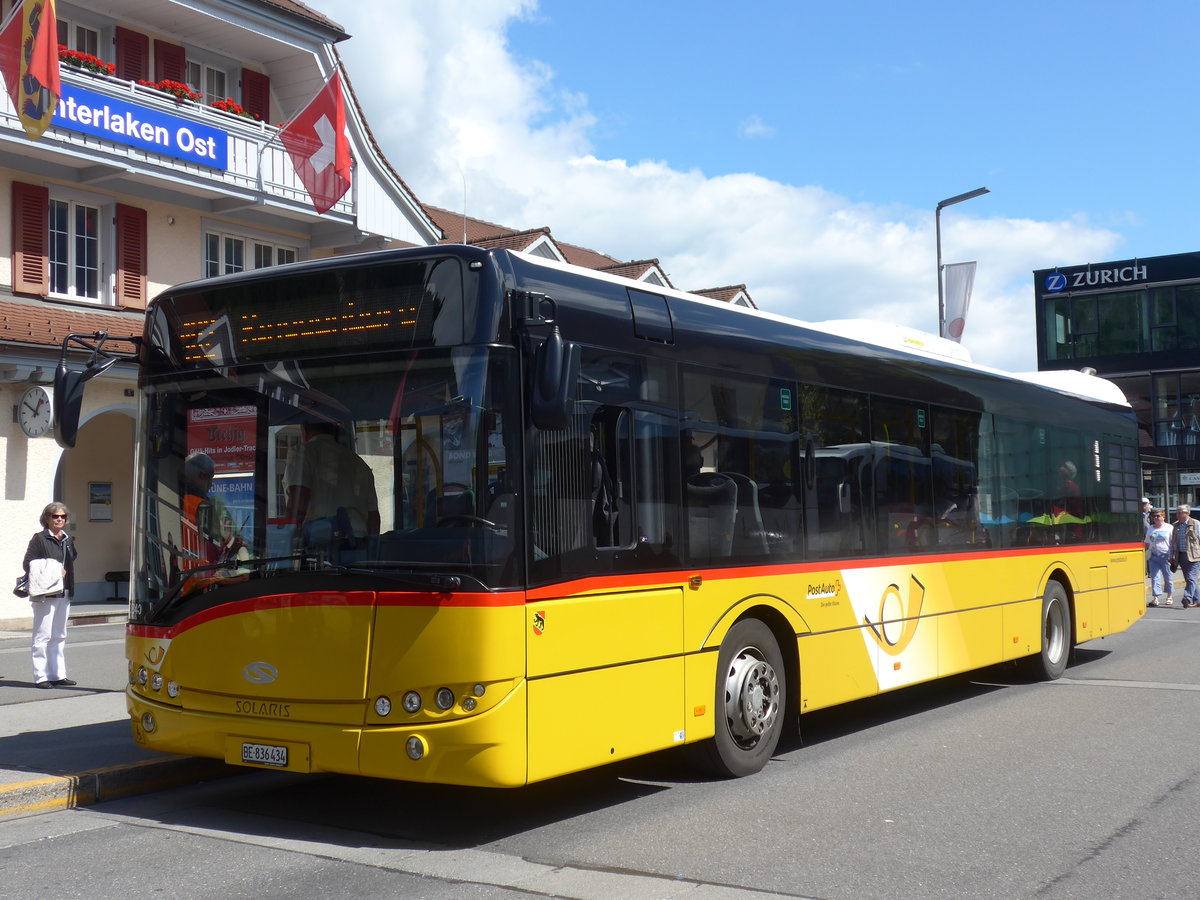 (184'557) - PostAuto Bern - BE 836'434 - Solaris (ex Nr. 581) am 3. September 2017 beim Bahnhof Interlaken Ost