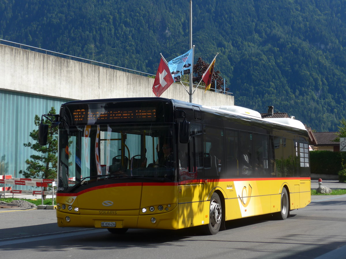 (184'611) - PostAuto Bern - BE 836'434 - Solaris (ex Nr. 581) am 3. September 2017 beim Bahnhof Interlaken Ost