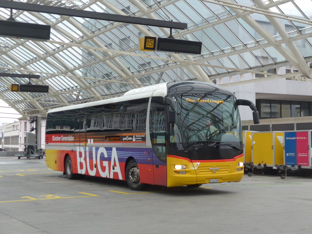 (184'804) - PostAuto Graubnden - GR 162'990 - MAN am 16. September 2017 in Chur, Postautostation