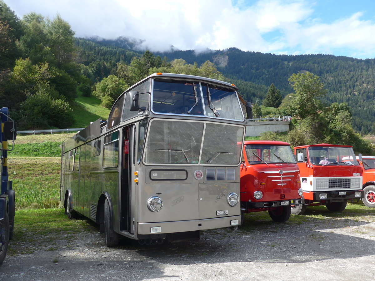 (184'984) - Schneider, Schmerikon - SG 13'934 - FBW/Tscher Hochlenker (ex Basler, Hofstetten; ex VBZ Zrich Nr. 244) am 16. September 2017 in Cazis, Bndner Arena