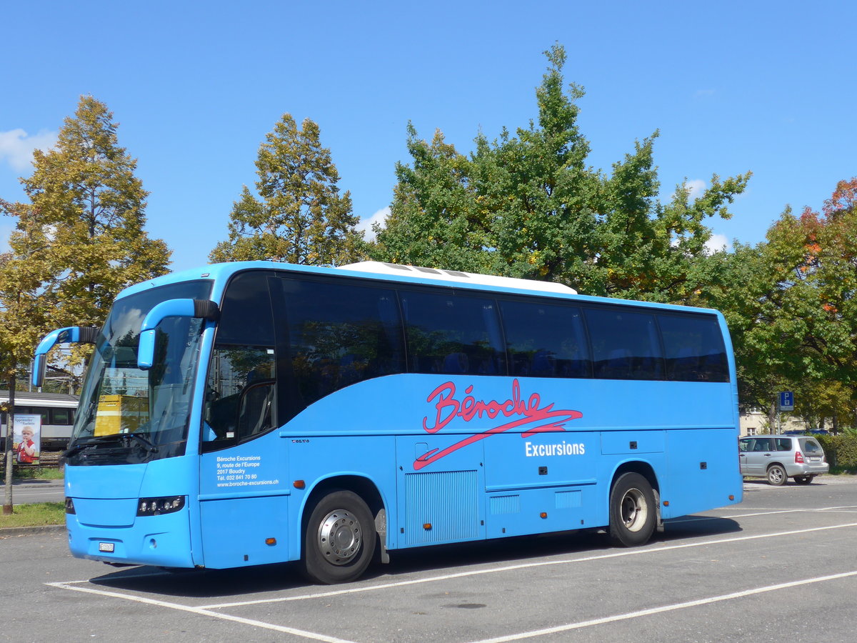 (185'192) - Broche, Boudry - NE 133'670 - Volvo am 24. September 2017 in Thun, Seestrasse