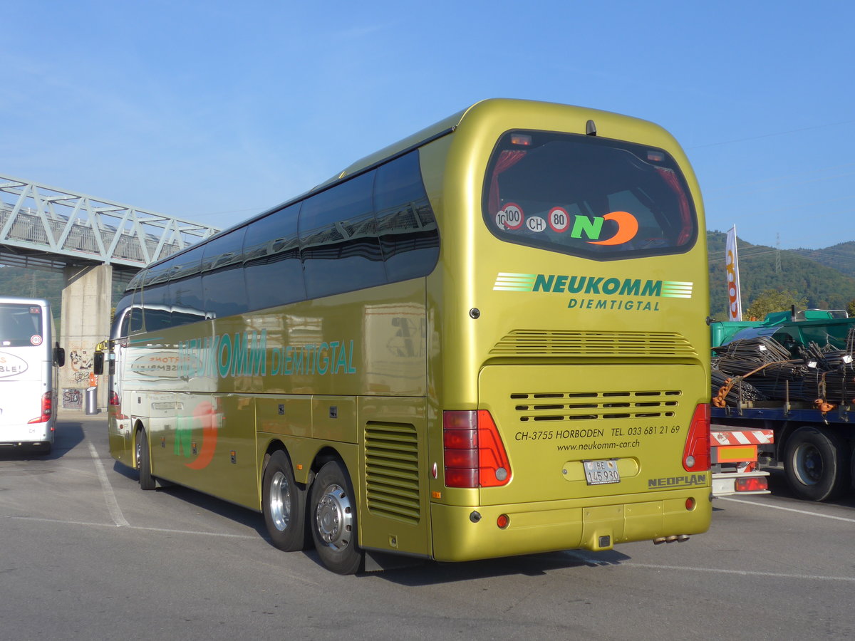 (185'198) - Neukomm, Horboden - BE 145'930 - Neoplan am 25. September 2017 in Bursins, Raststtte La Cte