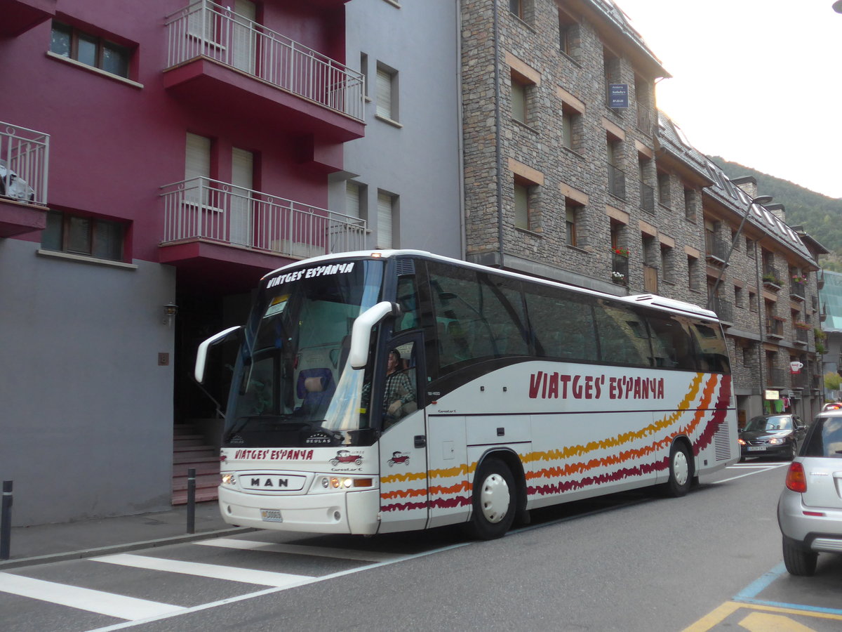 (185'277) - Viatges Espanya, Sant Juli de Lria - D0063 - MAN/Beulas am 26. September 2017 in La Massana, El Pui