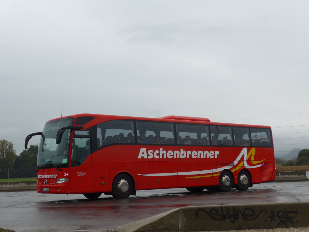 (185'736) - Aus Deutschland: Aschenbrenner, Viechtach - Nr. 24/REG-AV 24 - Mercedes am 30. September 2017 in Romagnieu, Raststtte