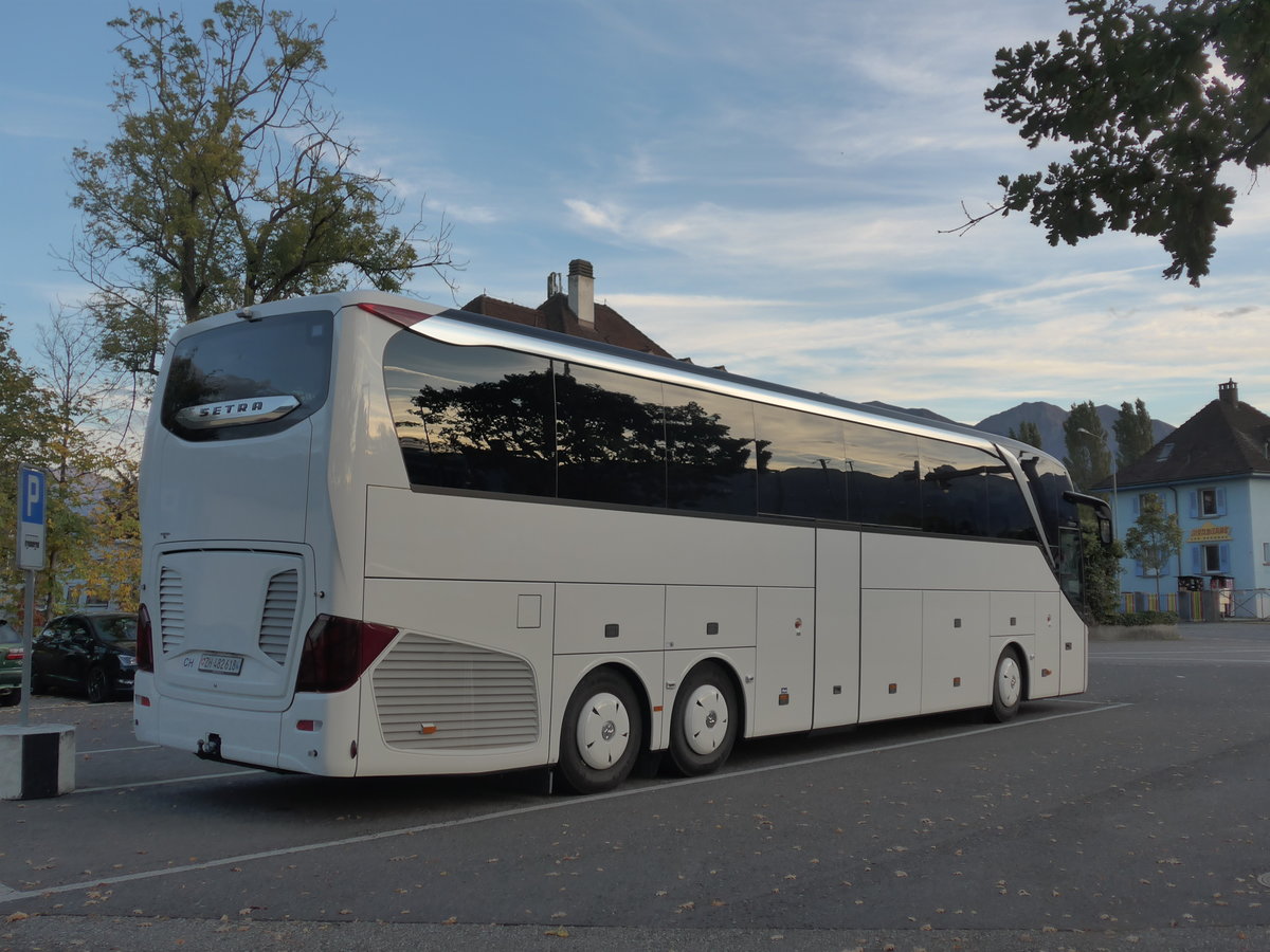 (185'759) - EvoBus, Kloten - ZH 482'618 - Setra am 5. Oktober 2017 in Thun, Seestrasse (Einsatz Zerzuben)