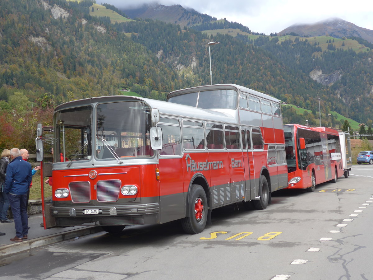 (185'785) - Huselmann, Bern - Nr. 26/BE 9475 - FBW/Vetter-R&J Anderthalbdecker (ex AFA Adelboden Nr. 9) am 8. Oktober 2017 beim Bahnhof Frutigen