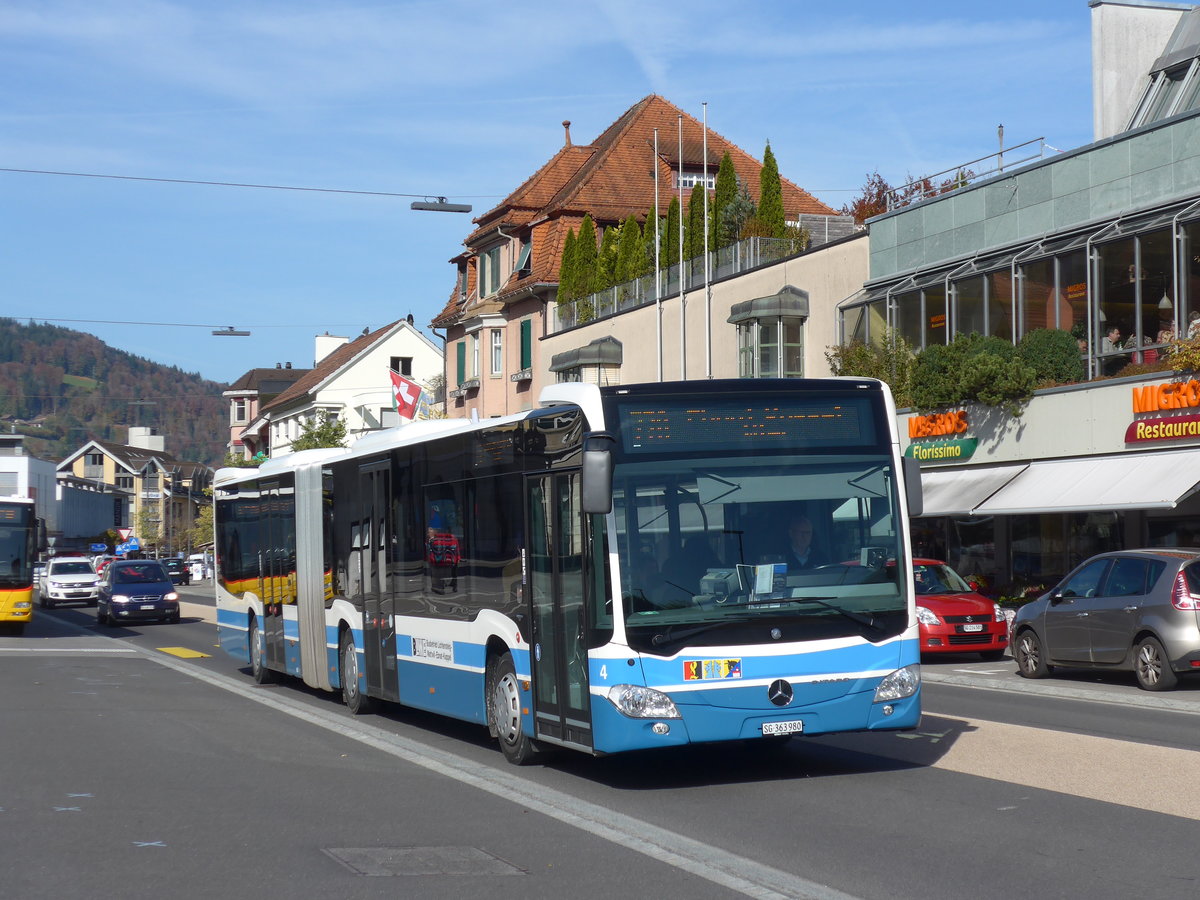 (185'925) - BLWE Wattwil - Nr. 4/SG 363'980 - Mercedes am 19. Oktober 2017 beim Bahnhof Wattwil