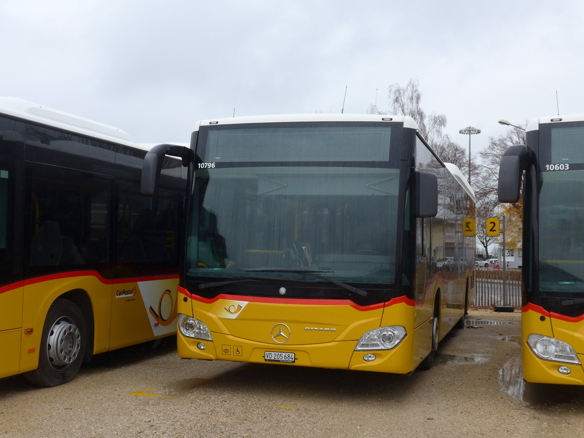 (186'634) - CarPostal Ouest - VD 205'684 - Mercedes am 25. November 2017 in Yverdon, Garage